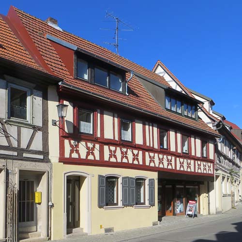 Hauptstraße 26-28