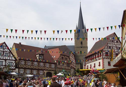 Fachwerk, Frohsinn, Frankenwein